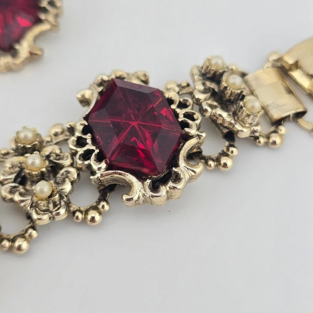 Vintage Art Deco Red Glass Gold Tone Panel Bracelet & Clip On Set